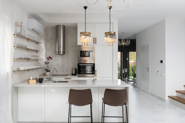 kings-county-rental-white-modern-kitchen-with-appliances